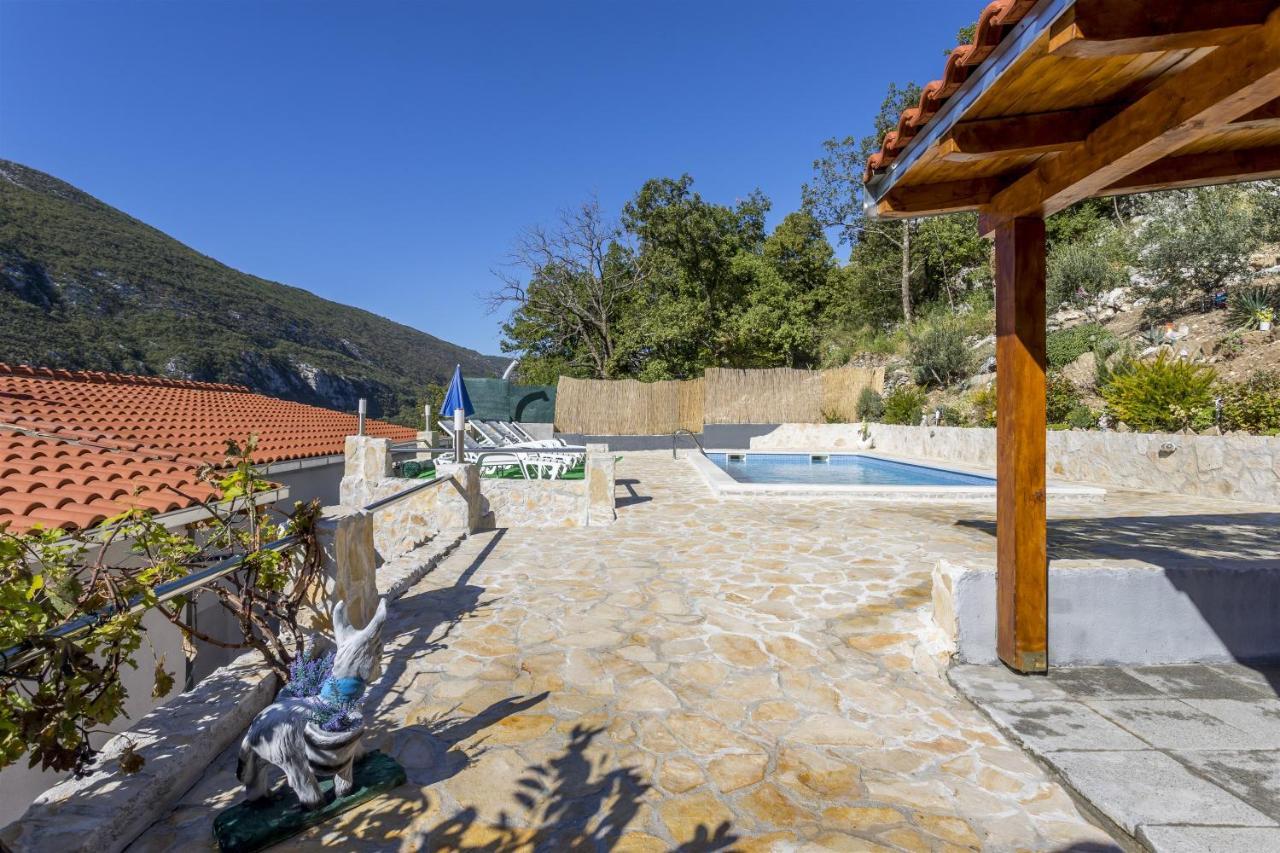 Holiday Home Dijamant Kučiće Exterior foto